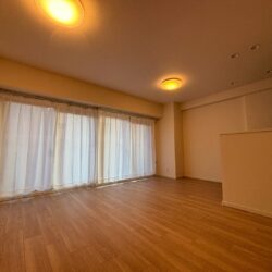 15.31帖の綺麗なリビング♪｜◆◆お問い合わせ・ご見学 窓口◆◆ 0120-664-188 (通話無料) ファイナルエステート居間