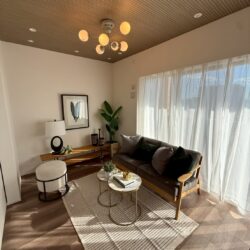 陽当たりのいい南向きリビング♪｜◆◆お問い合わせ・ご見学 窓口◆◆ 0120-664-188 (通話無料) ファイナルエステート居間